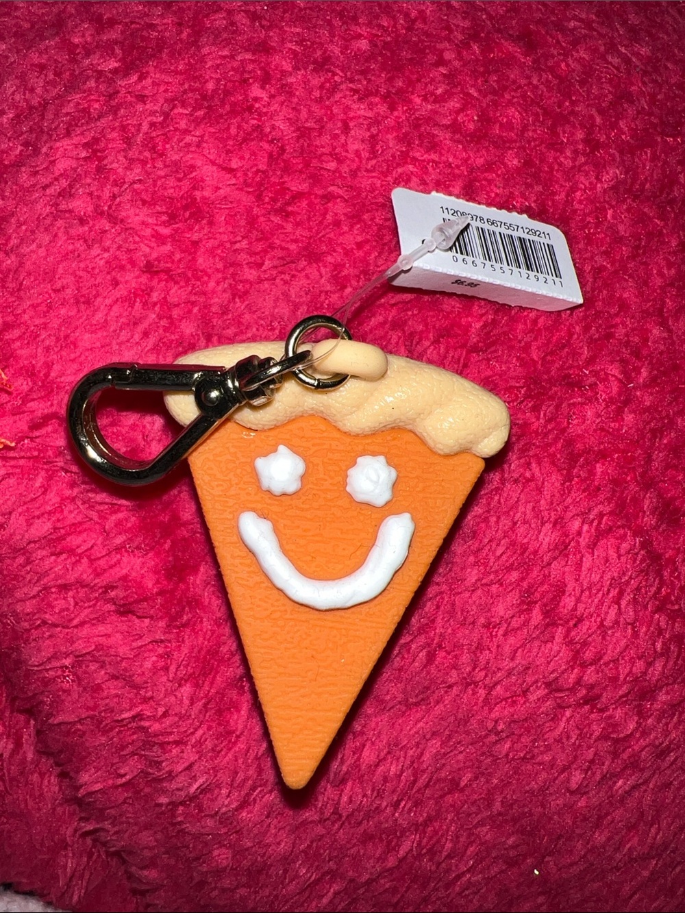 Bath and body. Poc bac holder Smiley pumkin Slice Keychain - Orange & Cream